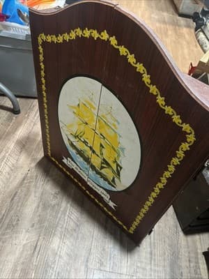 The Golden Clipper 1805 Vintage Hanging Wooden Dartboard Cabinet (Darts Only) - Thumbnail 17