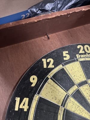 The Golden Clipper 1805 Vintage Hanging Wooden Dartboard Cabinet (Darts Only) - Thumbnail 6