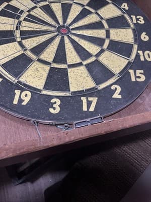 The Golden Clipper 1805 Vintage Hanging Wooden Dartboard Cabinet (Darts Only) - Thumbnail 7