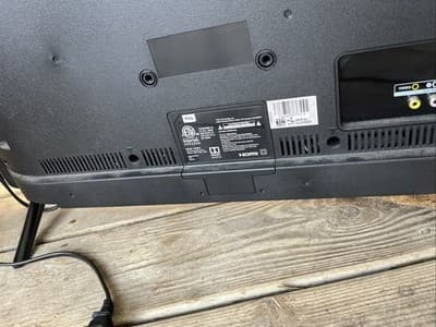 TCL LED Smart Roku TV Black with Remote HDMI USB Coaxial Inputs Streaming Apps - Thumbnail 3