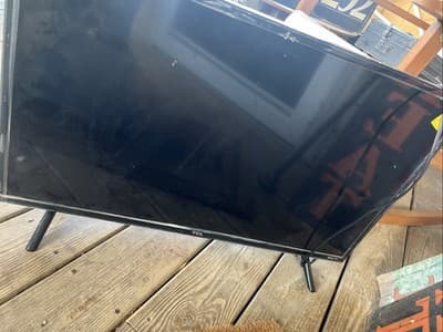 TCL LED Smart Roku TV Black with Remote HDMI USB Coaxial Inputs Streaming Apps - Image 1