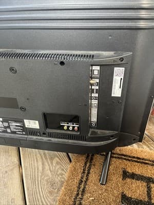 TCL LED Smart Roku TV Black with Remote HDMI USB Coaxial Inputs Streaming Apps - Thumbnail 7