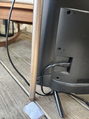 TCL LED Smart Roku TV Black with Remote HDMI USB Coaxial Inputs Streaming Apps - Thumbnail 8