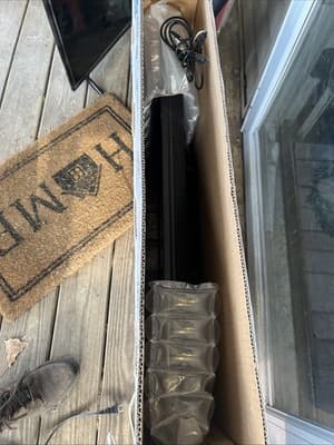 Element 32" 720p HD TV- Black (UNUSED) - Thumbnail 2