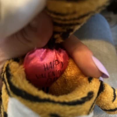 Figi Tiger Suffed Animal I’m Wild With Stretching Heart Happy Valentines Day - Thumbnail 3