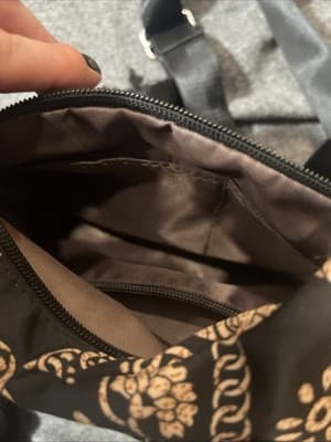 Vintage women’s Crossbody Purse Black With Cream Elephants And Two Front Zippers - Thumbnail 6