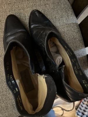 The Wild Pair Black Boots Small Heel And Zip Up Inside Women’s Size 10 - Thumbnail 2