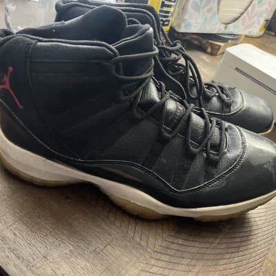 Size 13- Jordan 11 Retro 72-10 2015 - Thumbnail 4