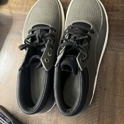 Men’s Dark Green Crocs Shoes Black Laces Size 11 - Thumbnail 4