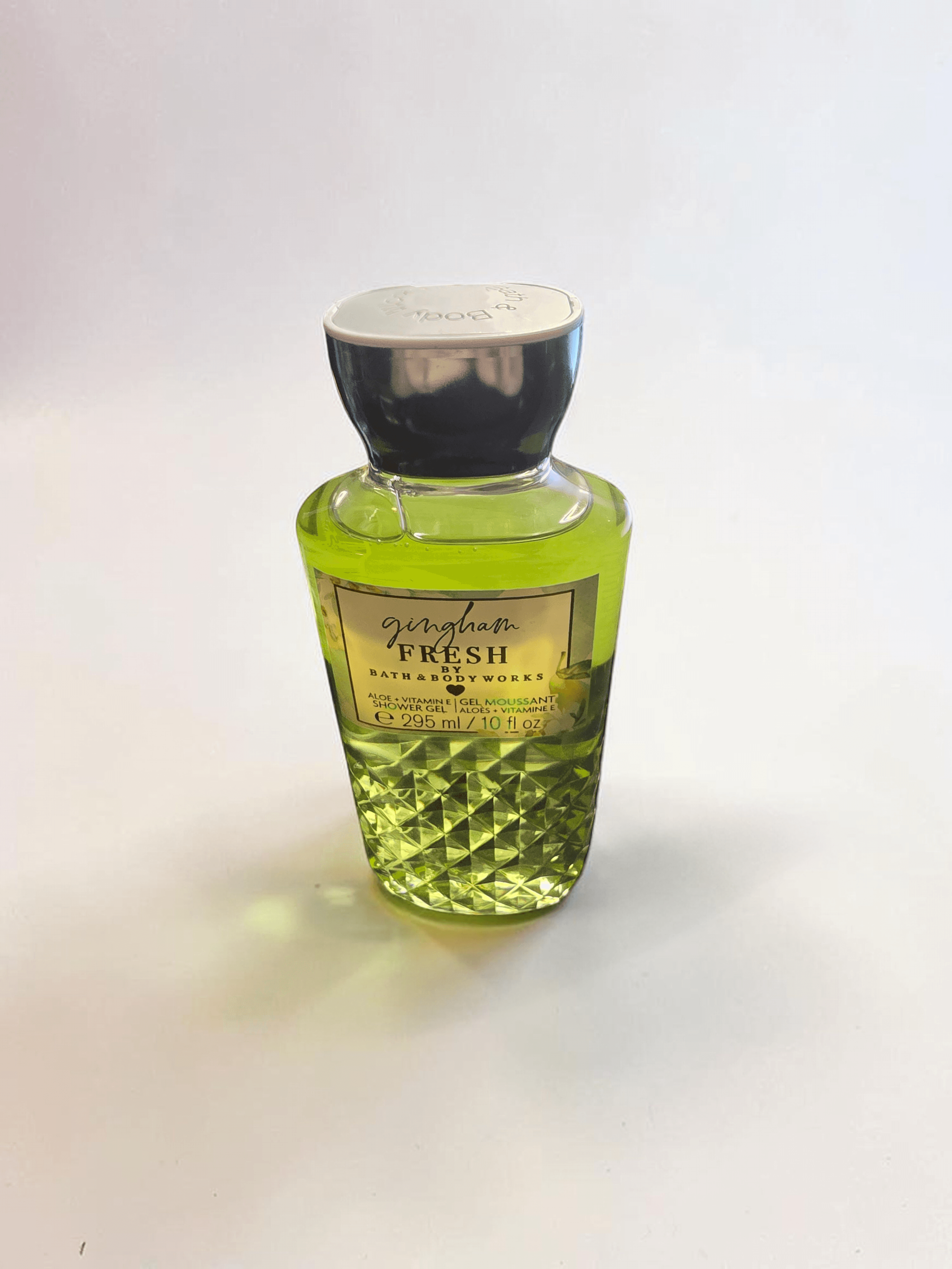 Bath & Body Works Gingham Fresh Shower Gel 10 fl oz - Image 1