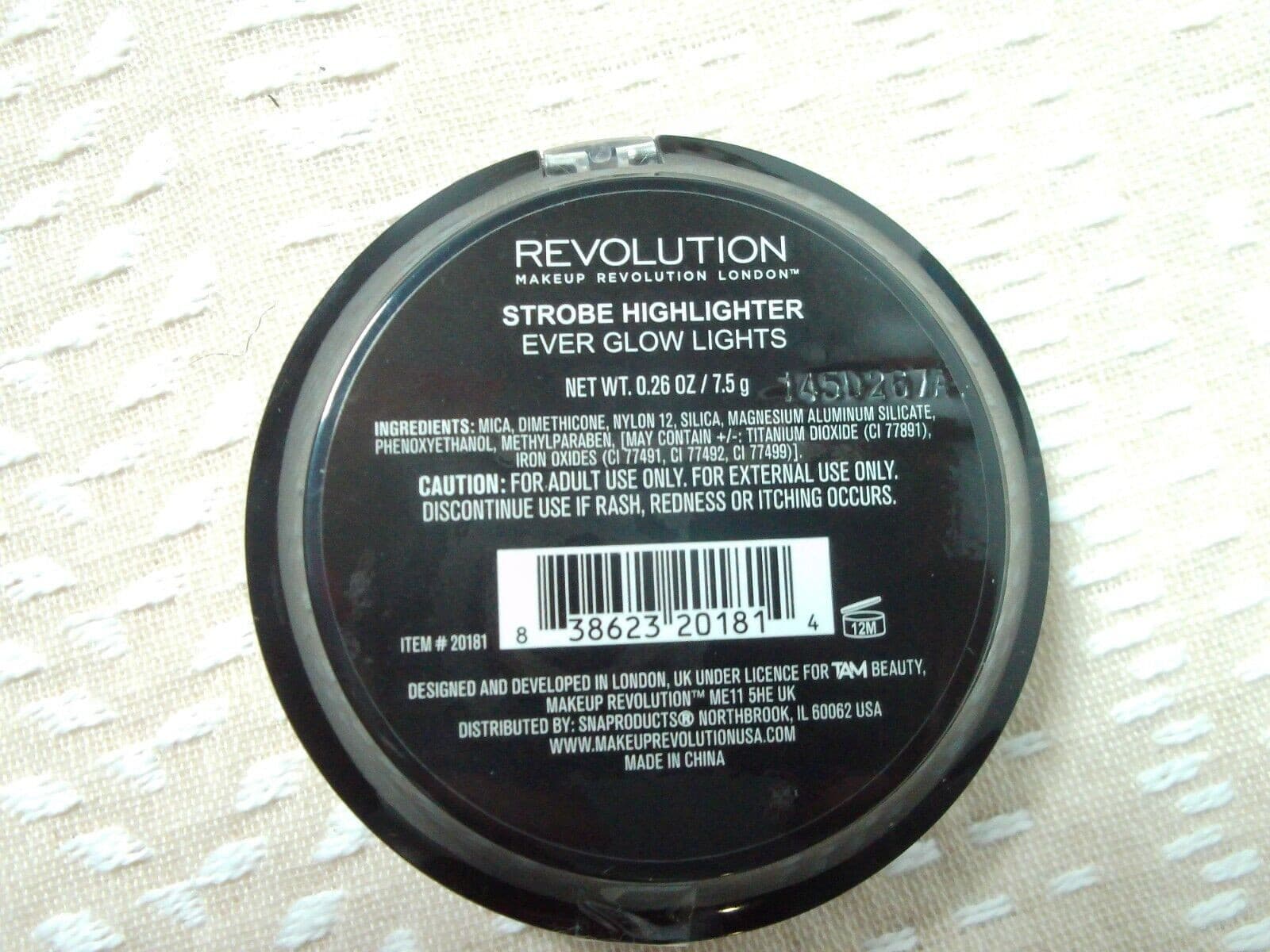 Makeup Revolution London Strobe Highlighter Compact - Thumbnail 2