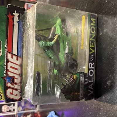 GI JOE Valor vs. Venom Kamakura With Ninja Lightning Cycle 2004 Sealed - Image 1