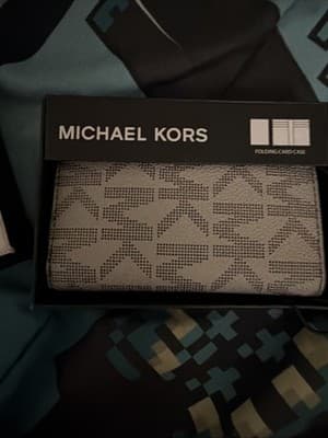 Michael Kors Pear Gray Folding Card Case Wallet NWT - Image 1