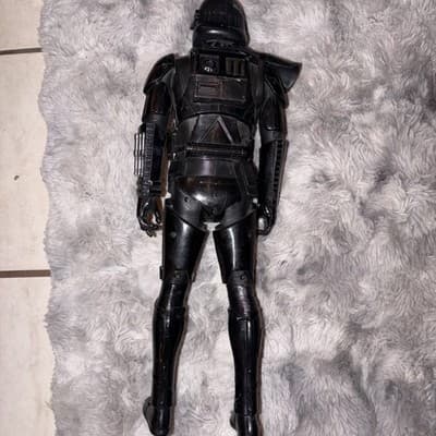 Star Wars The Black Series Imperial Death Trooper Action Figure 18” - Thumbnail 2