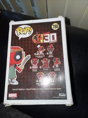 Funko Pop! Vinyl: Marvel - Larp Deadpool #780 - Thumbnail 3