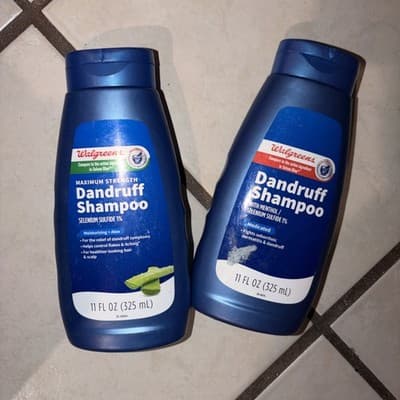 Lot 2-Walgreens Dandruff Shampoo W/ Menthol Selenium Sulfide 1% Maximum Strength - Image 1