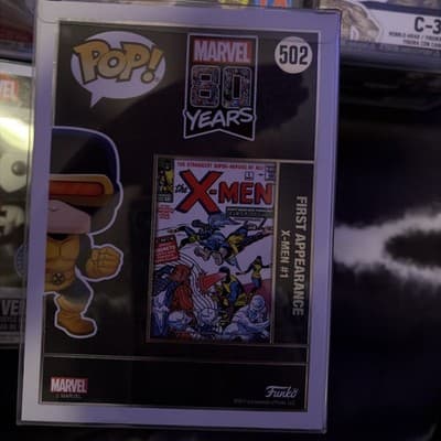 VAULTED Funko POP! Marvel: CYCLOPS #502 GITD Marvel 80 Years GameStop Exclusive - Thumbnail 2