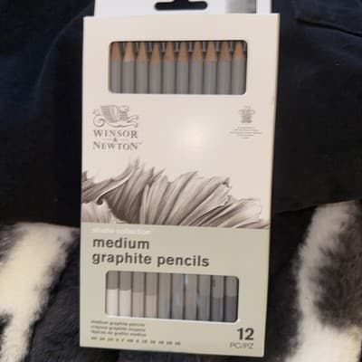 Set Of 12 Studio Collection Graphite Pencils From 4h To 6b (medium Lead) | - Image 1