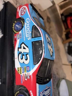 Revel Collection Club Goody’s Headache Powder 43 20 Anniversary Car - Thumbnail 4