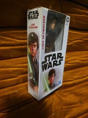 Star Wars Luke Skywalker 6in action figure ~ Hasbro/Disney - Thumbnail 2