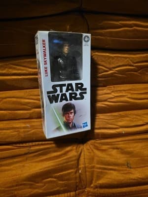 Star Wars Luke Skywalker 6in action figure ~ Hasbro/Disney
