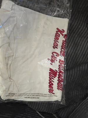 Vintage 1988 Men’s Final Four March Madness Tee Shirt University Of Arizona L - Thumbnail 2