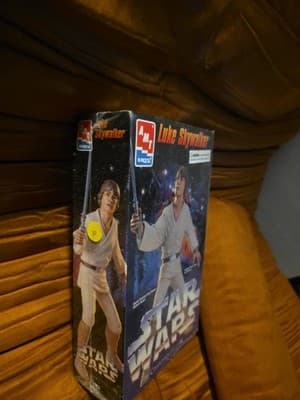 AMT ERTL Star Wars Luke Skywalker Model Kit 1995 Collector Edition 8783 - SEALED - Thumbnail 2