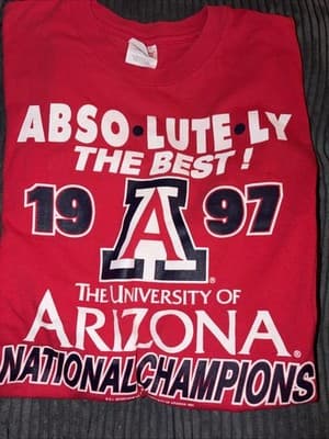 Vintage Arizona Wildcats 1997 National Champions Shirt Size Medium - Image 1