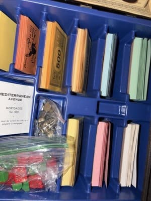 Monopoly Commemorative Edition Board Game 1935 In Tin Box Parker Brothers - Thumbnail 5