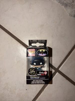 Funko Pocket Pop Keychain!: Batman [Gamer] (Glow Chase) (GameStop Exclusive)