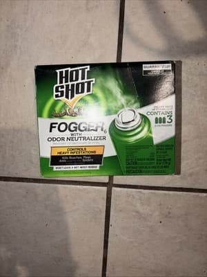 3-pack HOT SHOT Fogger with Odor Neutralizer Insect Killer Roach Ant Flea Spider - Image 1