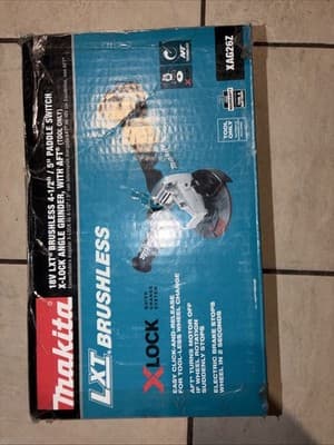 Makita XAG26Z 18V LXT Cordless Angle Grinder - Black/Blue - Image 1