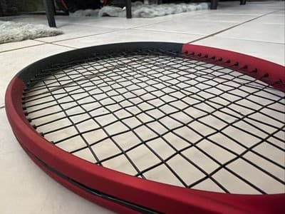 Wilson Clash 100 PRO v2 16x19 Tennis Racquet size 4 3/8 10.4/295g - Thumbnail 8