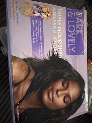 New SoftSheen Carson Dark & Lovely No-Lye Silkening Hair Relaxer Kit REGULAR - Image 1