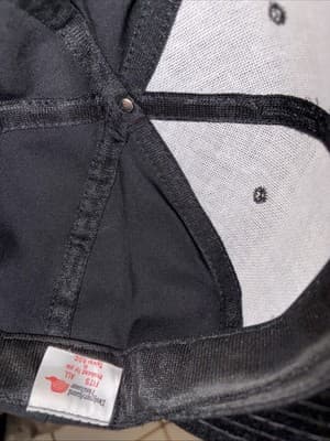 Vintage motley Crue SnapBack - Thumbnail 3