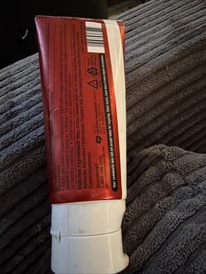 Colgate Anti-Cavity Fluoride Toothpaste, Optic White Stain Fighter With Baking S - Thumbnail 2