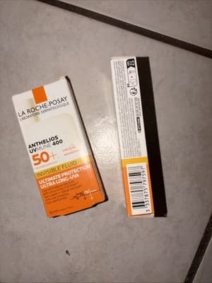 La Roche-Posay Anthelios UVMUNE 400 Invisible Fluid SPF50+ - 1.7fl. oz, 2 Pack - Thumbnail 2