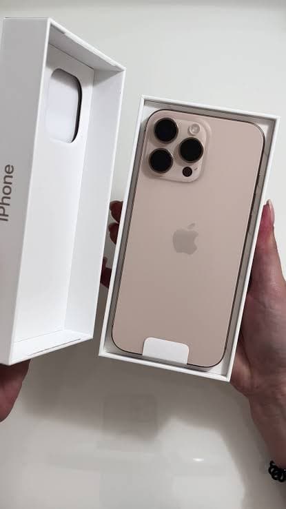 iPhone 16 Pro Max - Thumbnail 2