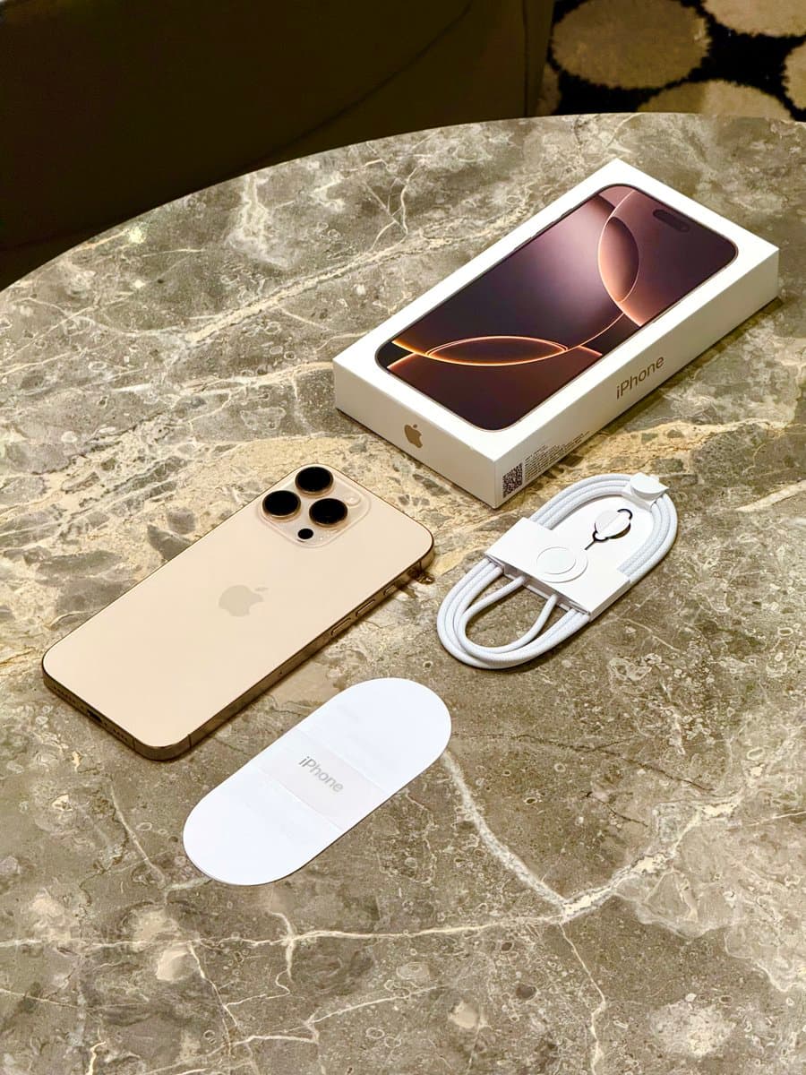 iPhone 16 Pro Max - Thumbnail 3