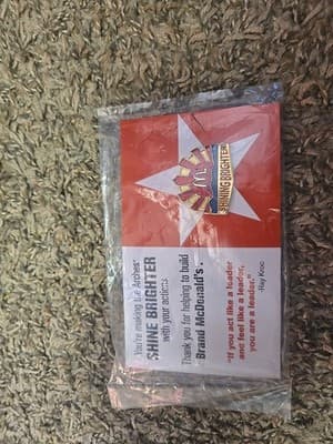 McDonald's Restaurant Shining Brighter Employee Leadership Lapel Pin w/Card, NEW - Image 1