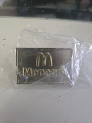 McDonald's Certified Swing Manager Employee Lapel Hat Pin 1" Gold Tone - Thumbnail 2