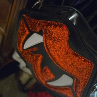 Red Glitter Lips & Fangs Crossbody Purse Chain Strap Valentines Love Whimsigoth - Thumbnail 4