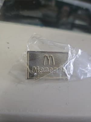 McDonald's Certified Swing Manager Employee Lapel Hat Pin 1" Gold Tone - Image 1