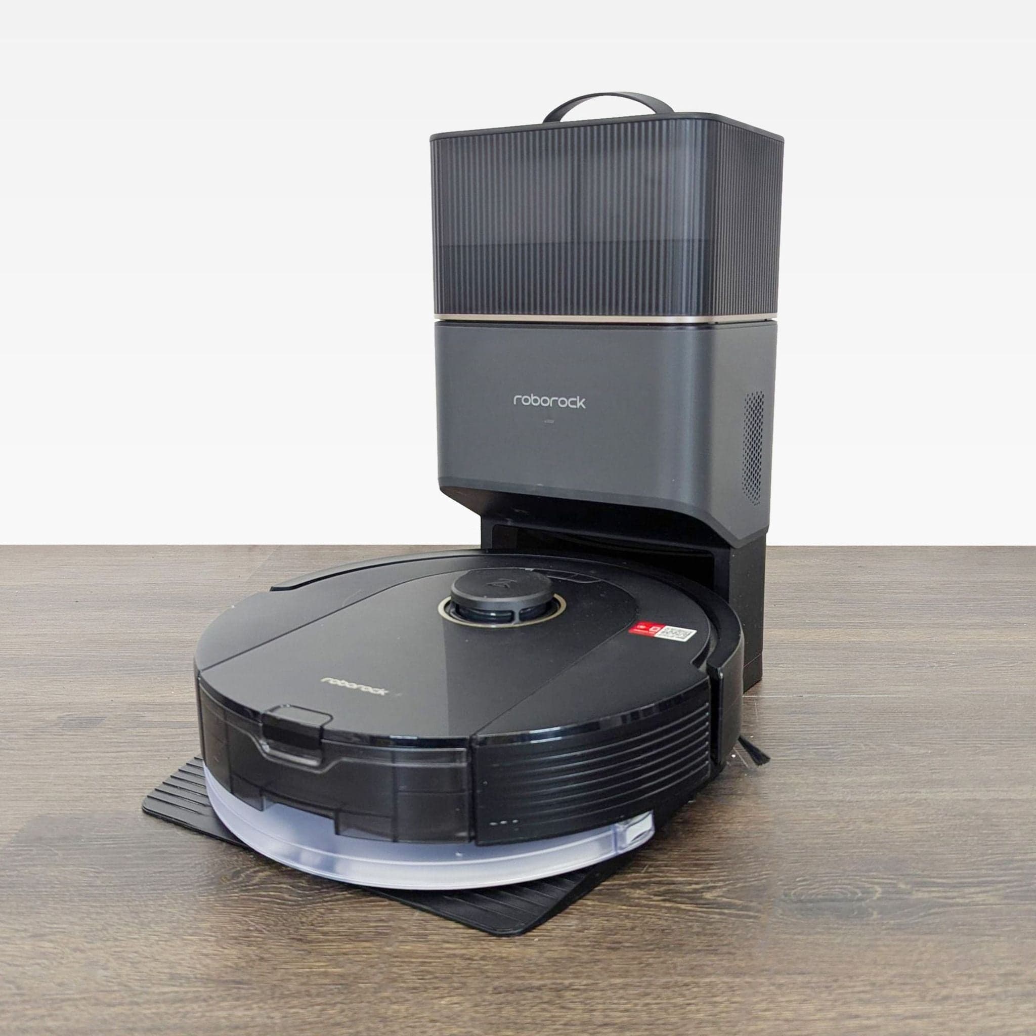 Roborock Auto Empty Dock and Robot Vacuum - Smart Cleaning System - Thumbnail 3