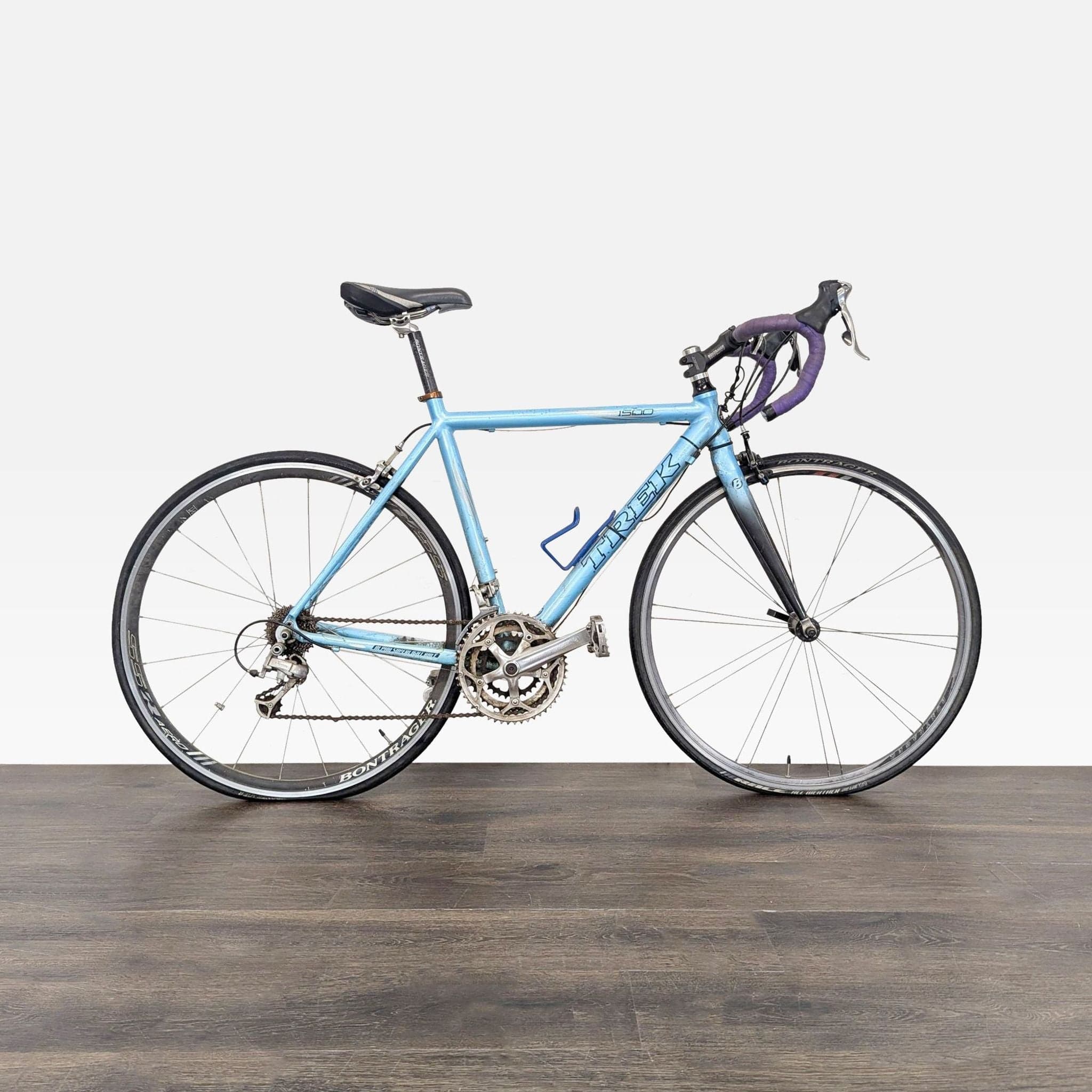 Trek 1500 Road Bike - Lightweight Aluminum Frame - Image 1