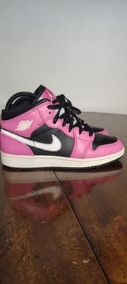 Air Jordan 1 Mid Shoes Youth Size 5.5Y Pink Black Leather Sneakers 555112-002 - Thumbnail 3