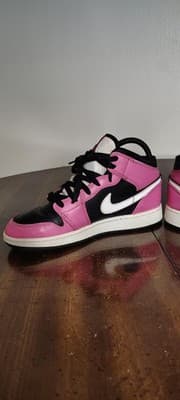 Air Jordan 1 Mid Shoes Youth Size 5.5Y Pink Black Leather Sneakers 555112-002 - Thumbnail 6