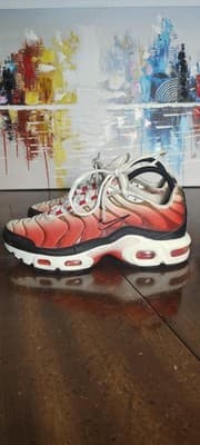 Nike Air Max Plus Shoes Youth Size 6.5Y Red Ombre Mesh Sneakers FD9768-100 - Image 1