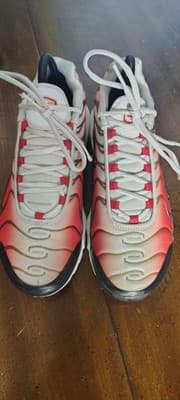 Nike Air Max Plus Shoes Youth Size 6.5Y Red Ombre Mesh Sneakers FD9768-100 - Thumbnail 5