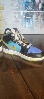 Air Jordan 1 Mid Shoes Youth Size 4Y Multicolor Colorblock Sneakers FD1317-007 - Thumbnail 6